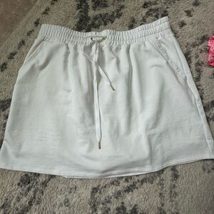 NWOT never worn brand new Lilly Pulitzer skort